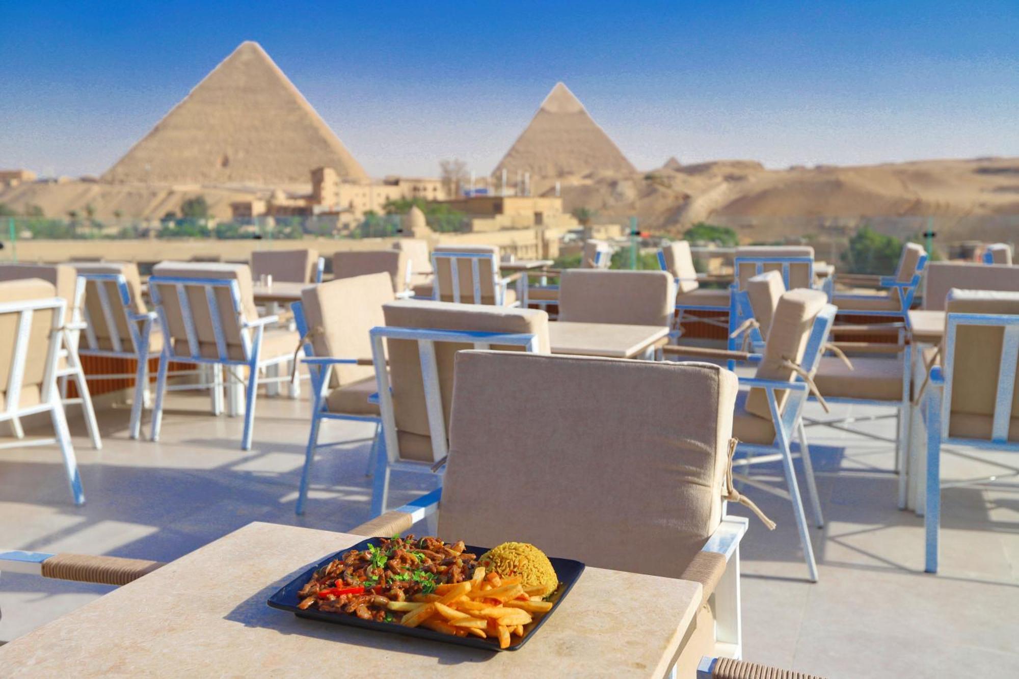 Gaia Pyramids Hotel Kafret el-Gabal Exteriér fotografie