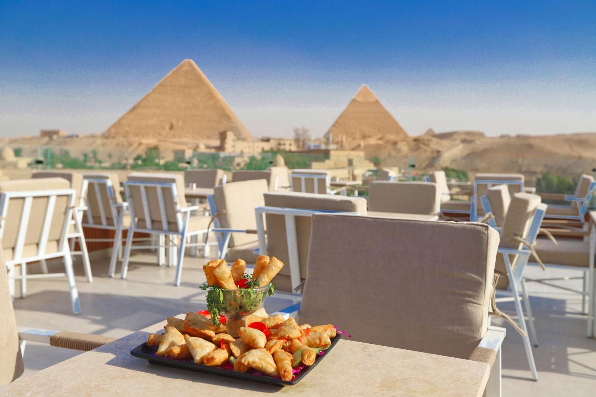Gaia Pyramids Hotel Kafret el-Gabal Exteriér fotografie