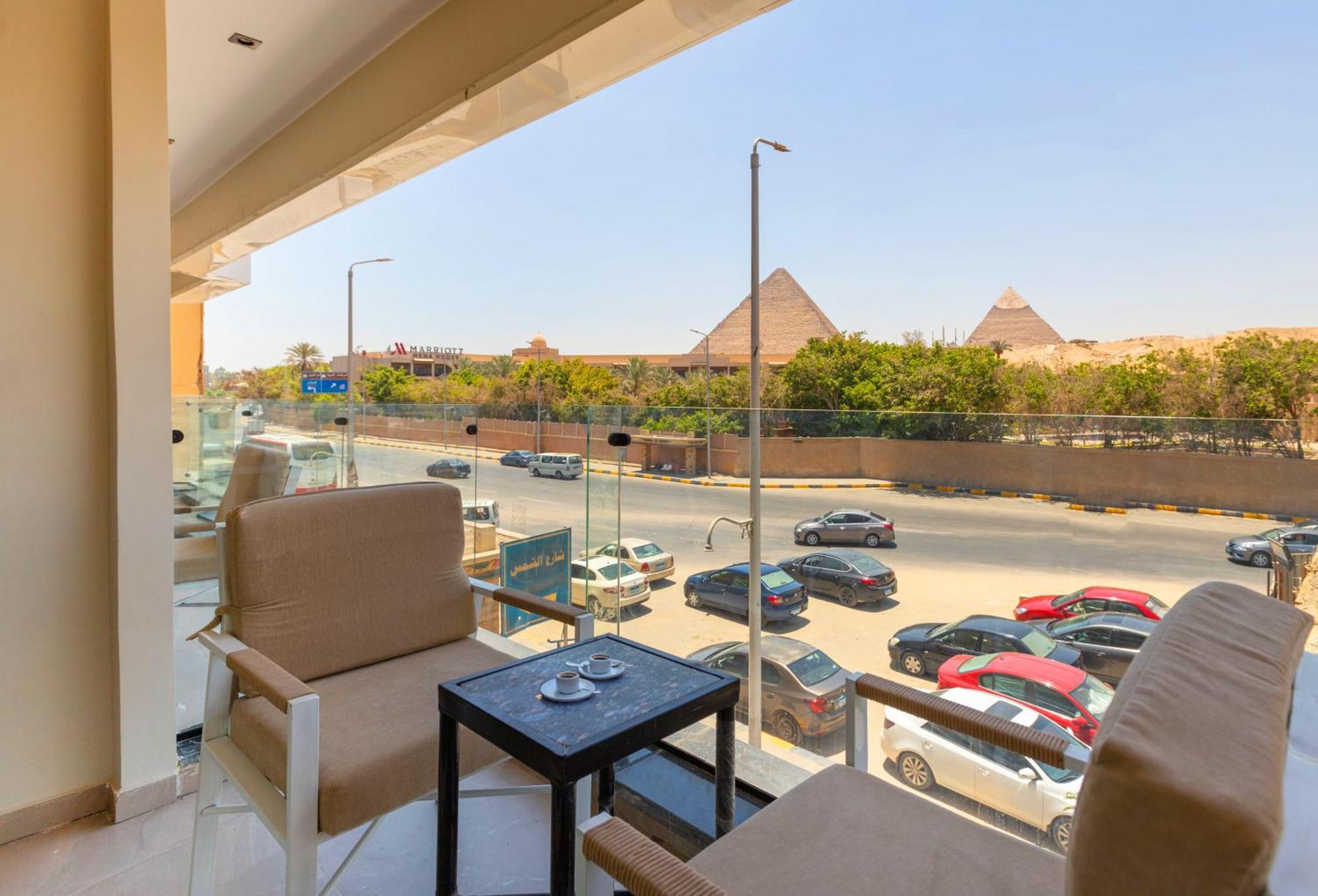 Gaia Pyramids Hotel Kafret el-Gabal Exteriér fotografie