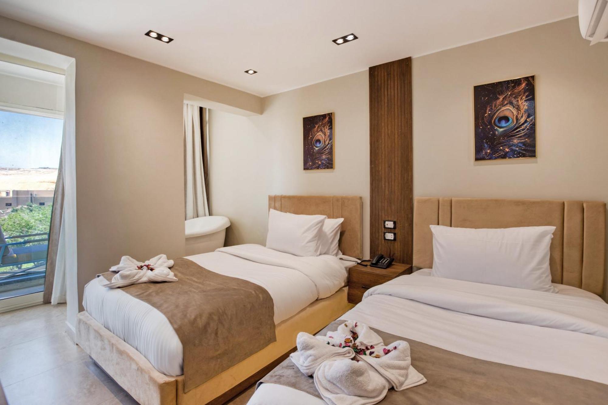 Gaia Pyramids Hotel Kafret el-Gabal Exteriér fotografie