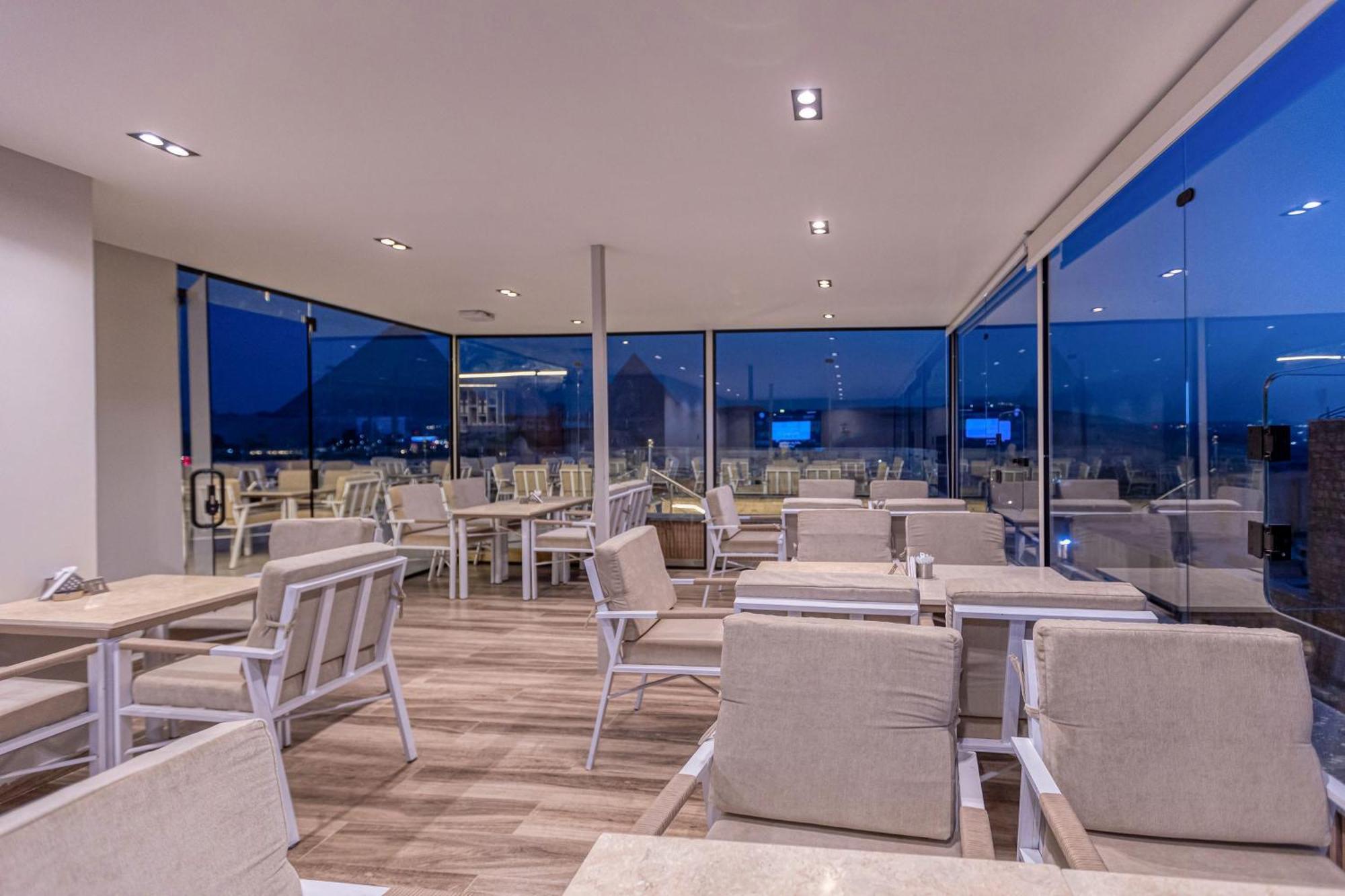 Gaia Pyramids Hotel Kafret el-Gabal Exteriér fotografie