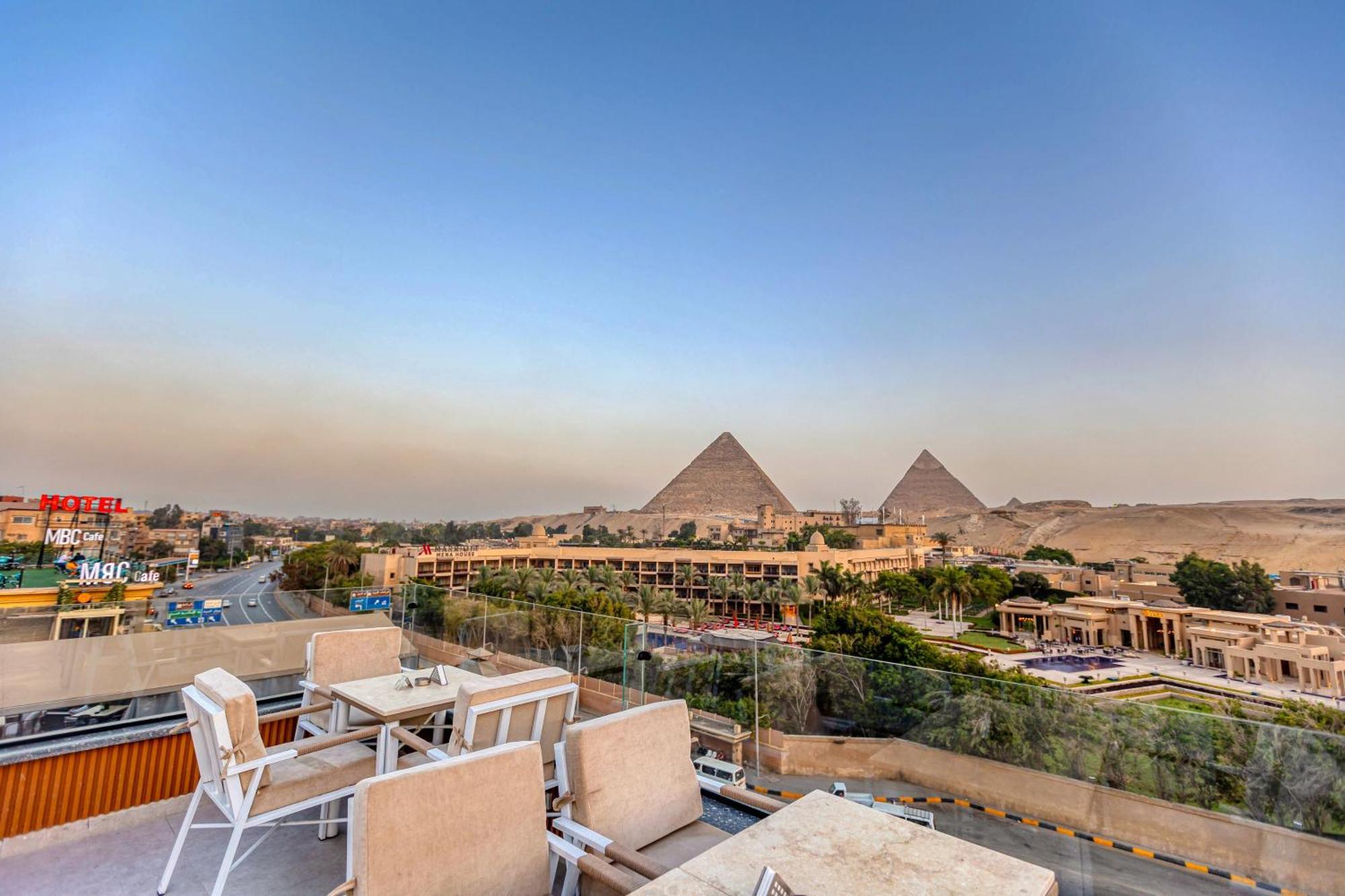 Gaia Pyramids Hotel Kafret el-Gabal Exteriér fotografie